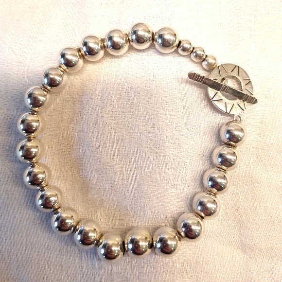 Round Ball Sterling Bracelet with toggle clasp - Picture 2 of 5